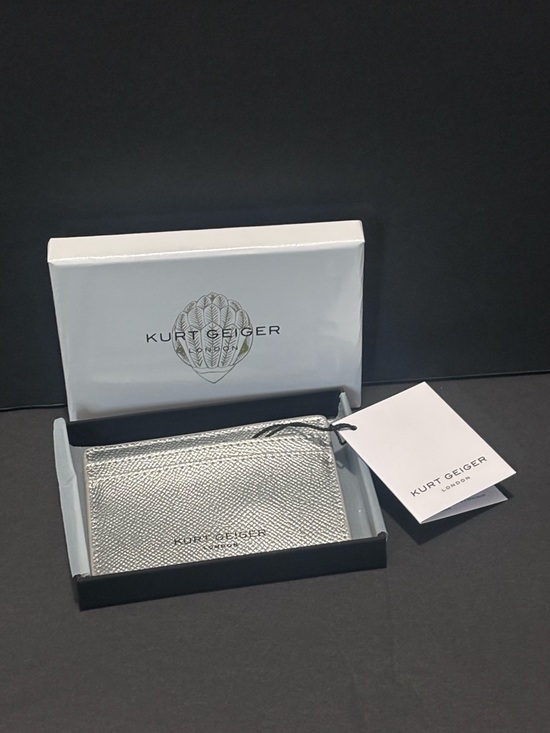 Kurt Geiger Handbags - Kurt Geiger Pewter Textured Leather Card Holder NWT & Box